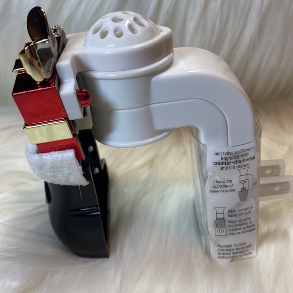 🎅🏻”Santa’s Boot” w/ Presents, Bath & Body Works Wallflowers Fragrance Plug NWT - Picture 6 of 11